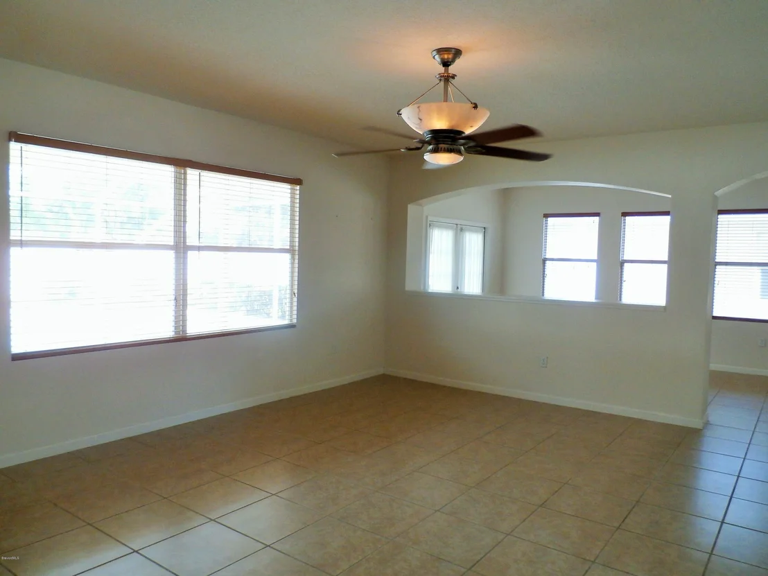 Photo of 1404 Sumter Lane