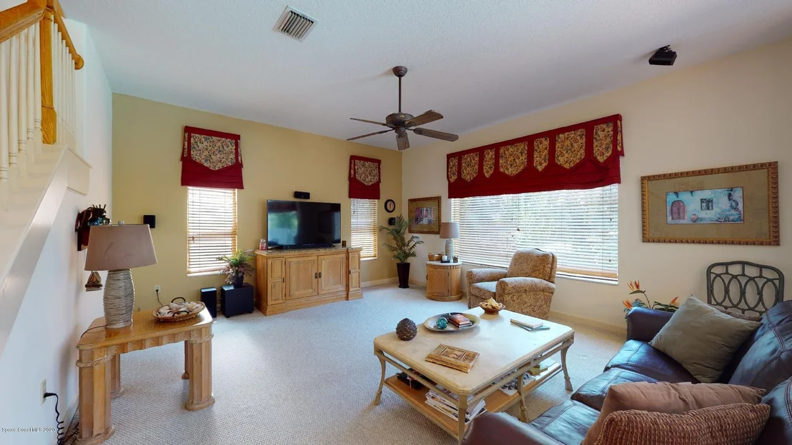 Photo of 403 Flanders Drive