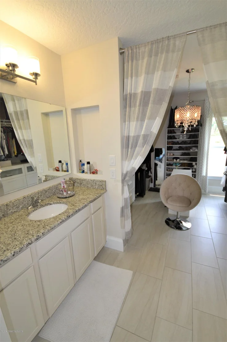 Photo of 960 Fiddleleaf Circle