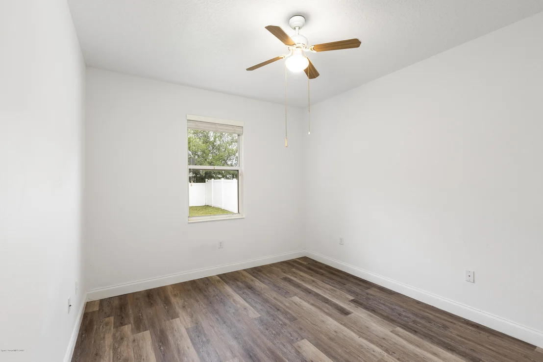 Photo of 1600 Bridgeport Circle