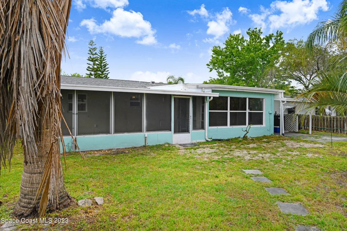 Photo of 707 Ixora Drive