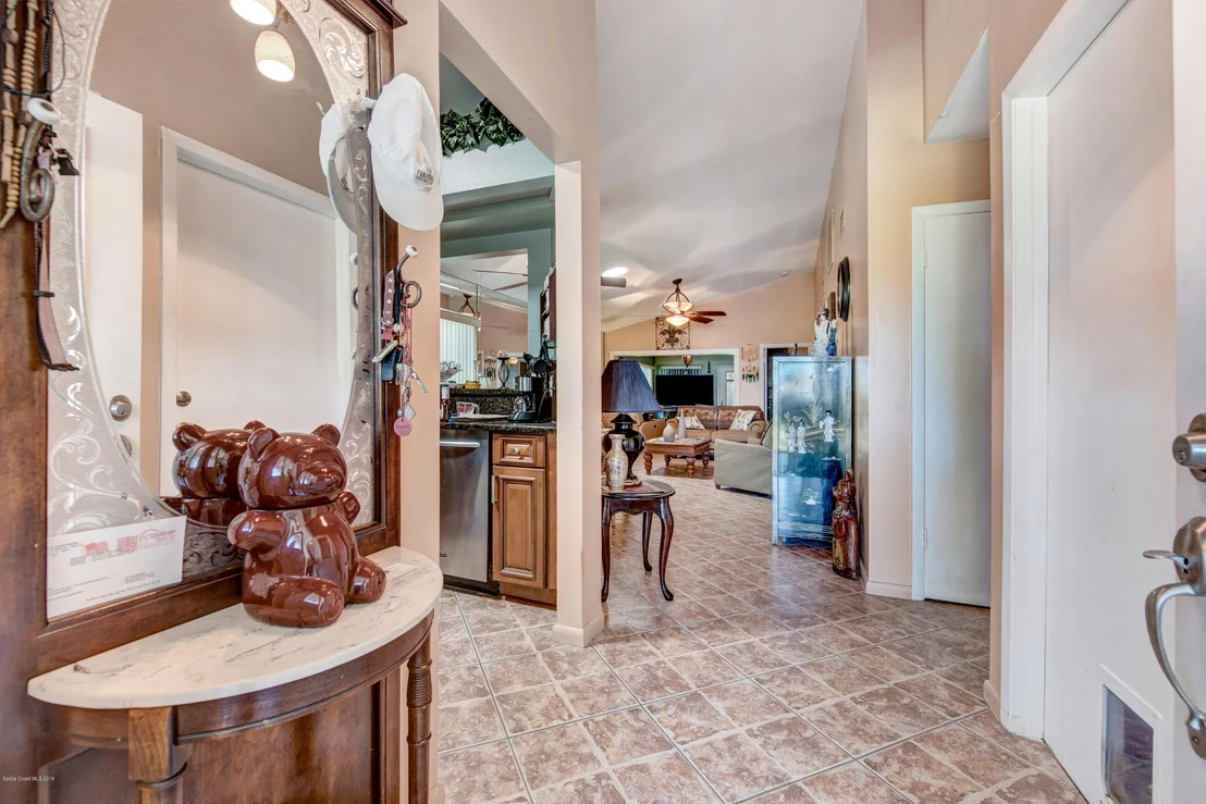 Photo of 375 Myrtlewood Road