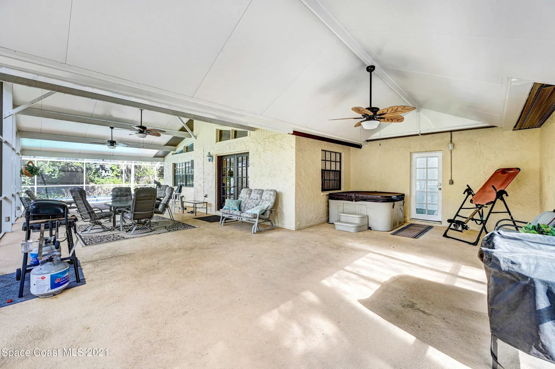 Photo of 2533 Meadow Lane