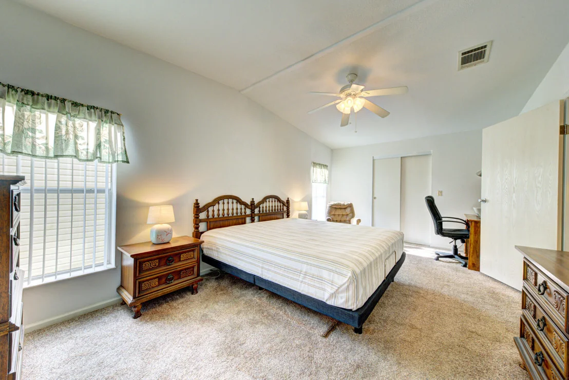 Photo of 665 Outer Drive