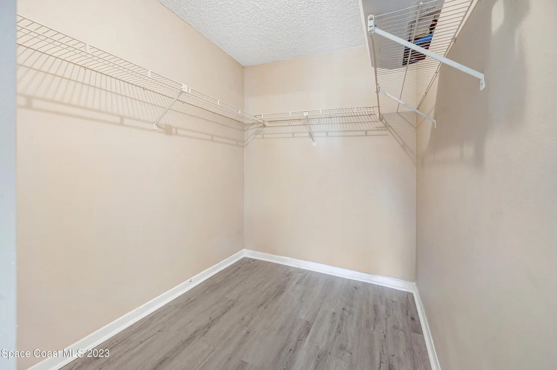 Photo of 781 Arundo Avenue NE