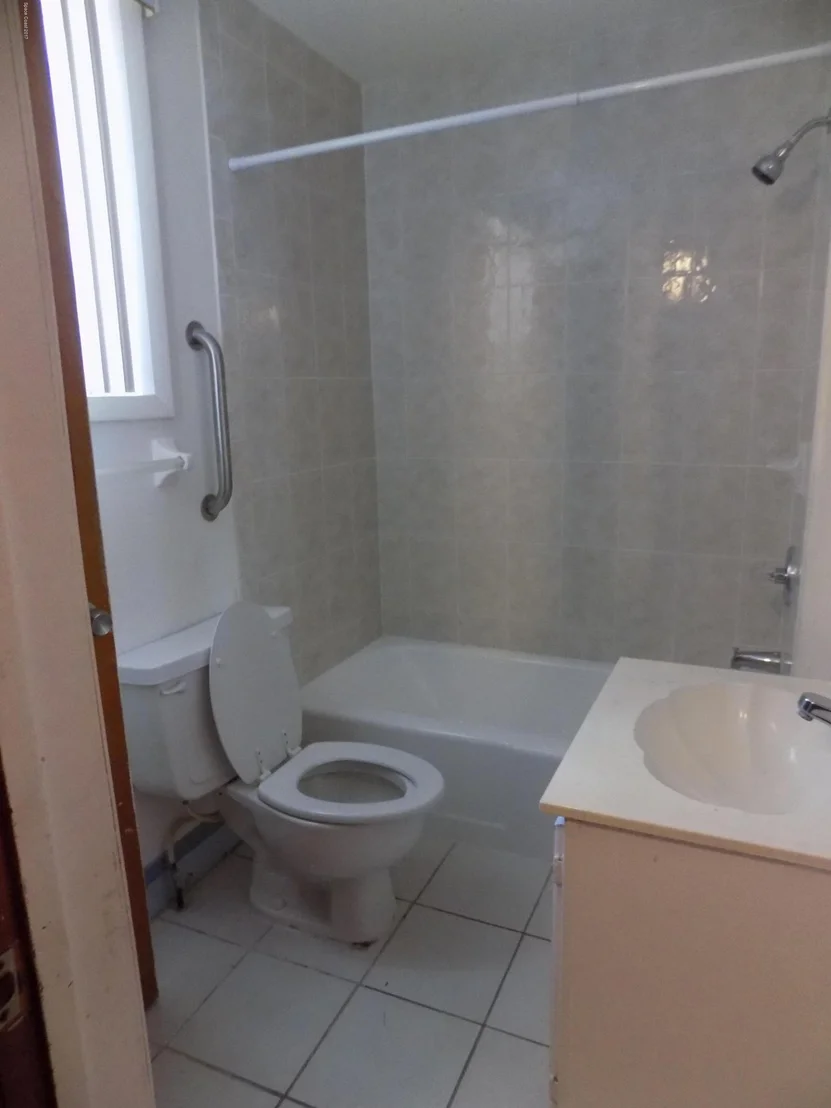 Photo of 1602 Cambridge Drive