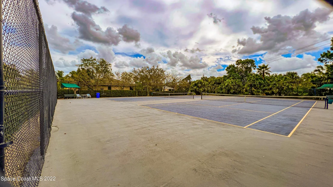 Photo of 1435 Tradewinds Way