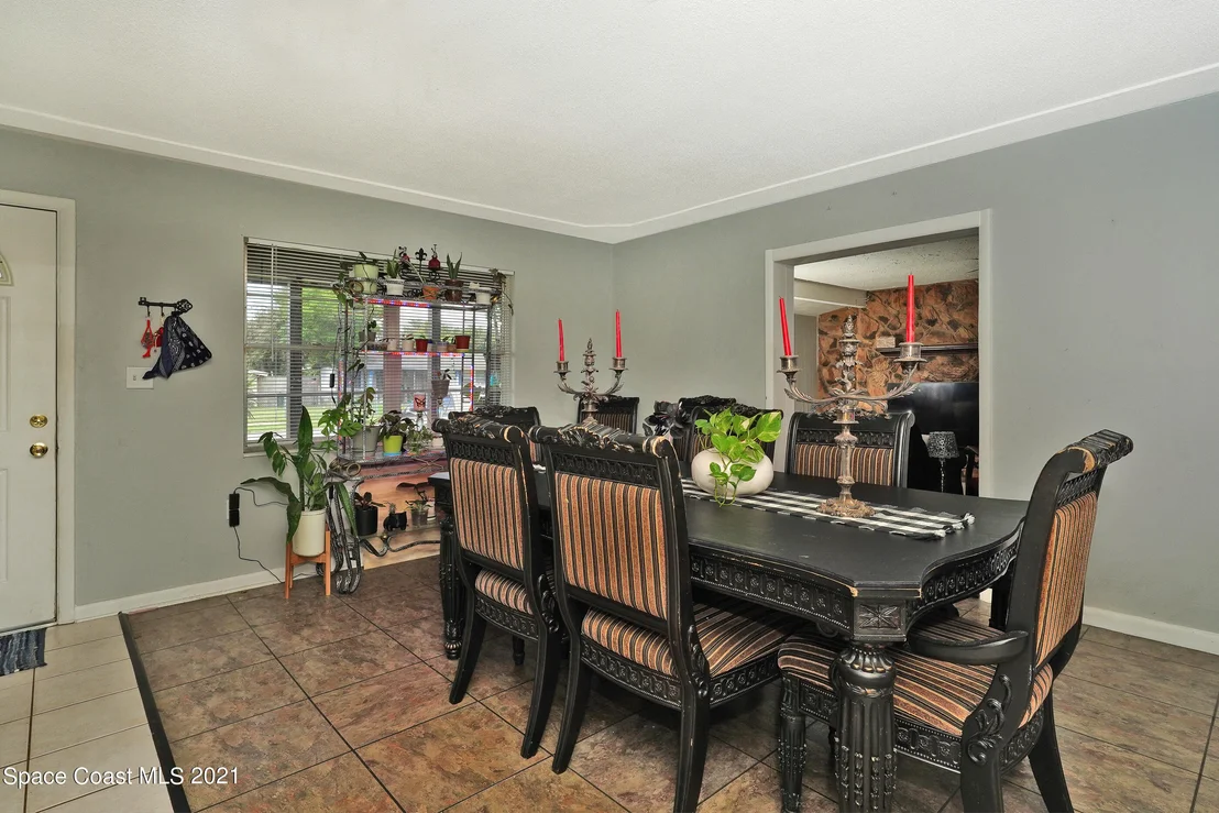 Photo of 2473 Bonny Drive
