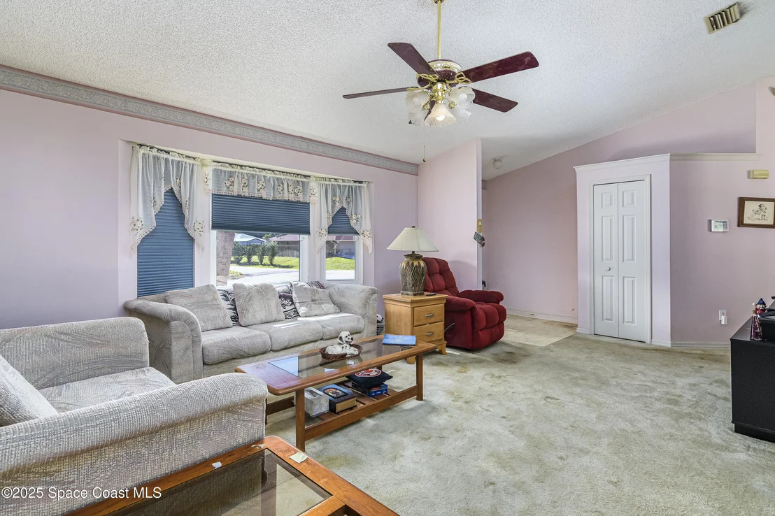 Photo of 413 Abello Road SE