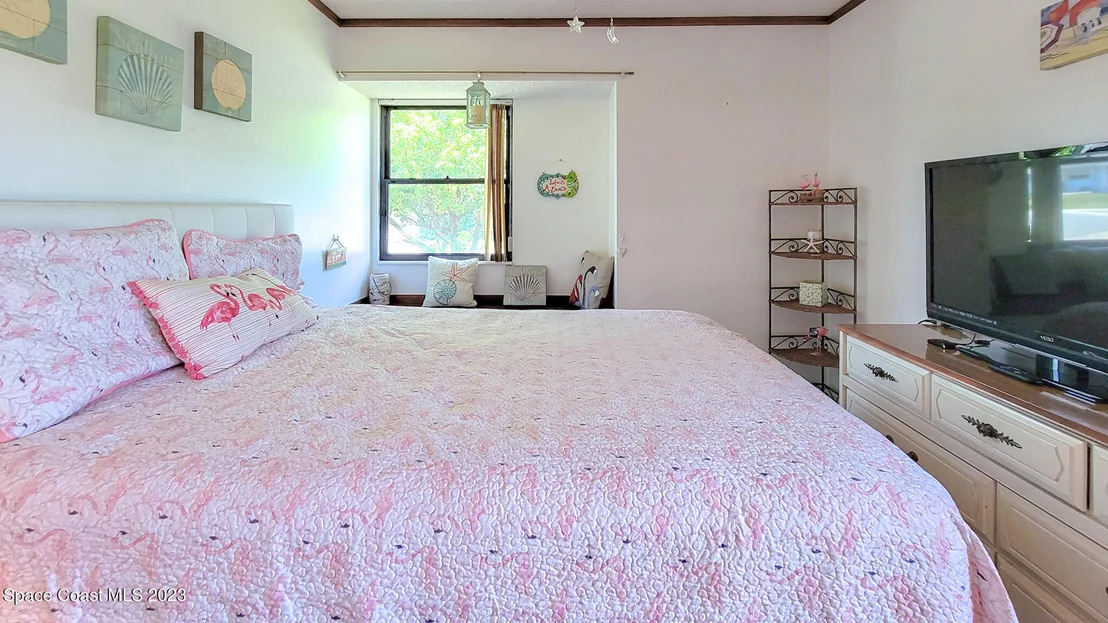 Photo of 2844 Starlight Circle NE