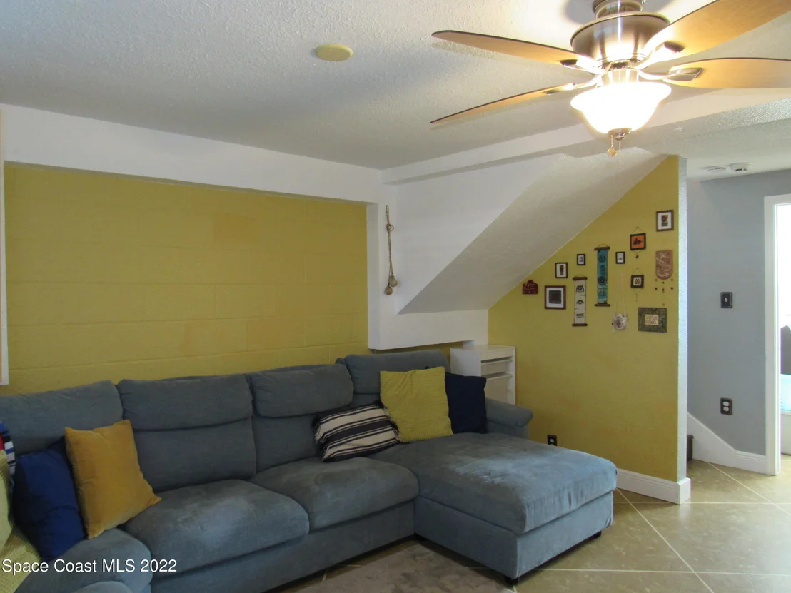 Photo of 920 Forest Road
