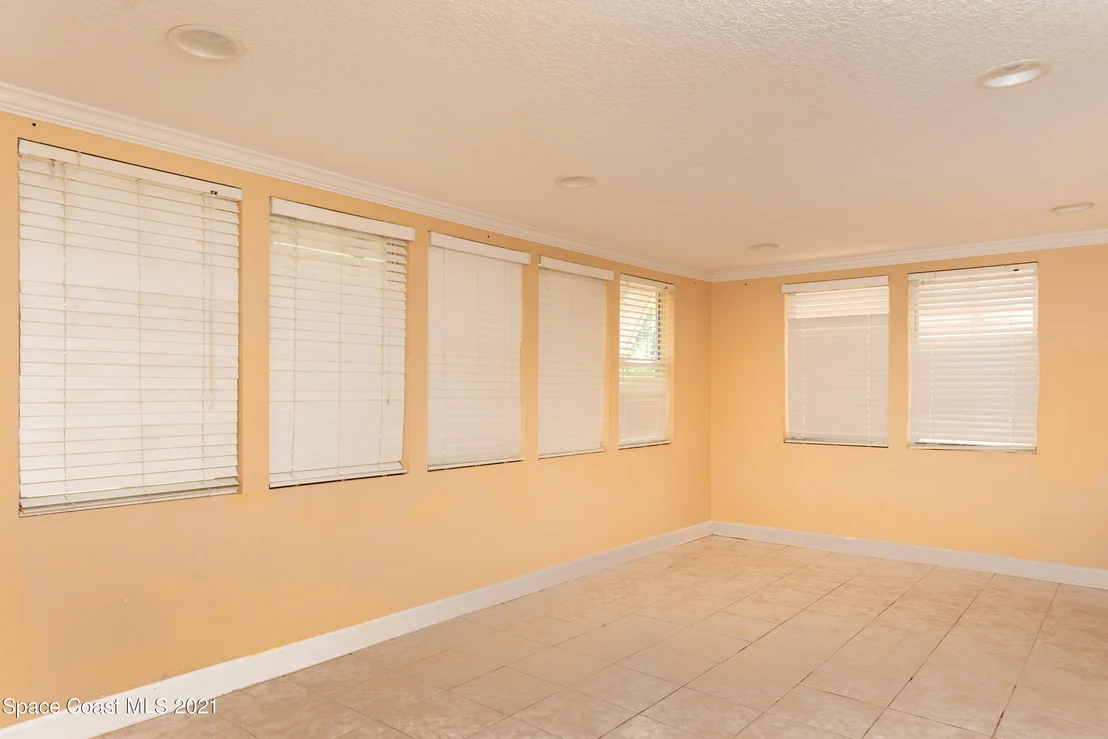 Photo of 688 Hyde Park Lane