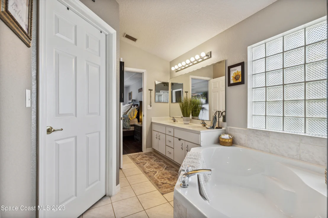 Photo of 6 Greenvale Drive