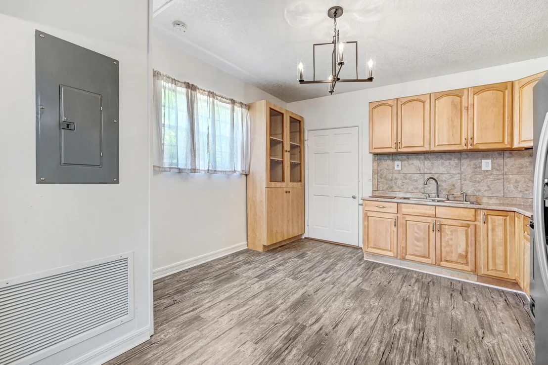 Photo of 298 Dorset Drive