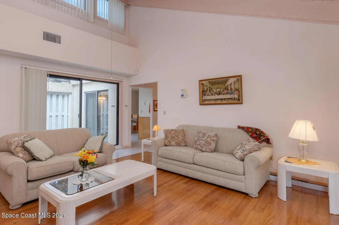 Photo of 340 Bayhead Drive
