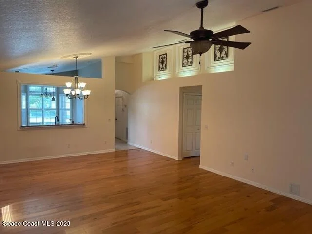 Photo of 991 Pine Creek Circle NE