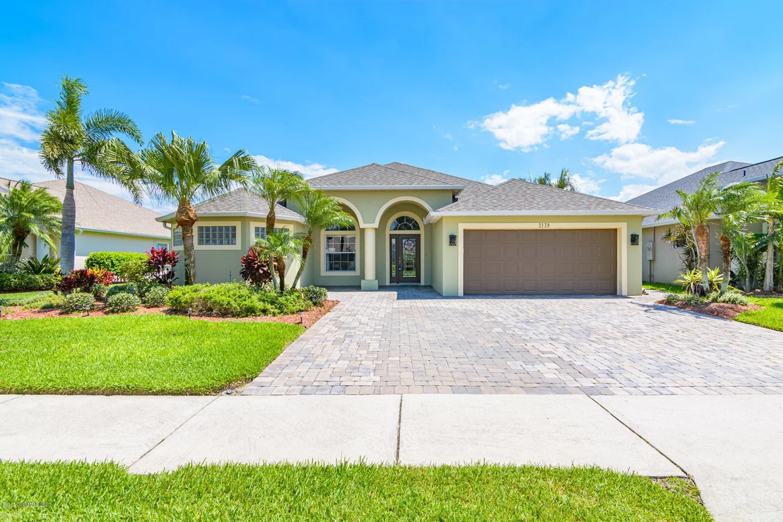 Photo of 2128 Auburn Lakes Drive