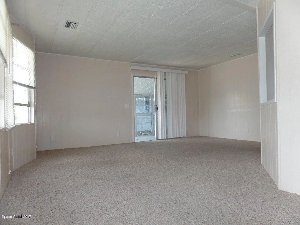 Photo of 2313 Royal Palm Dr. Ne