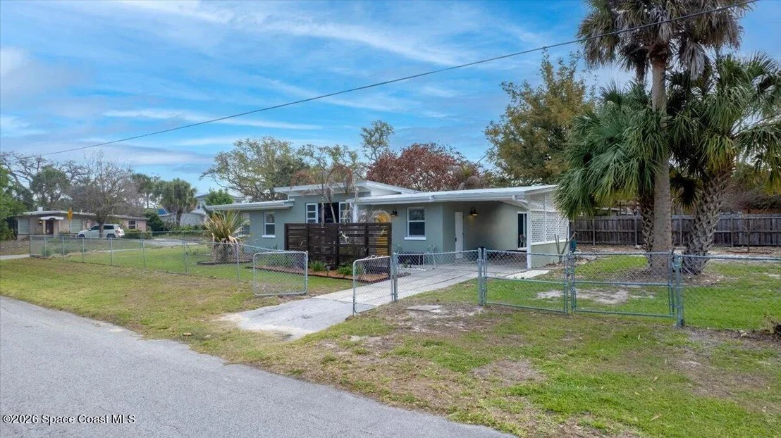 Photo of 1615 Grandview Way