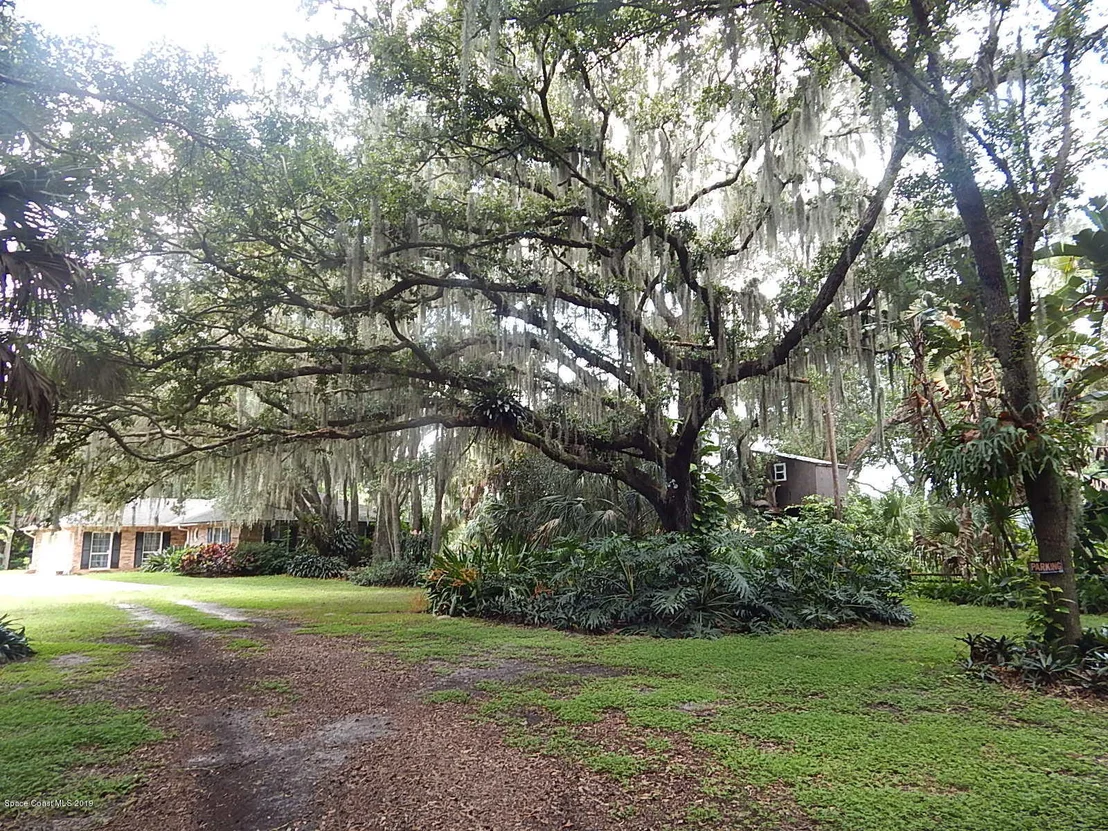 Photo of 245 Gray Road