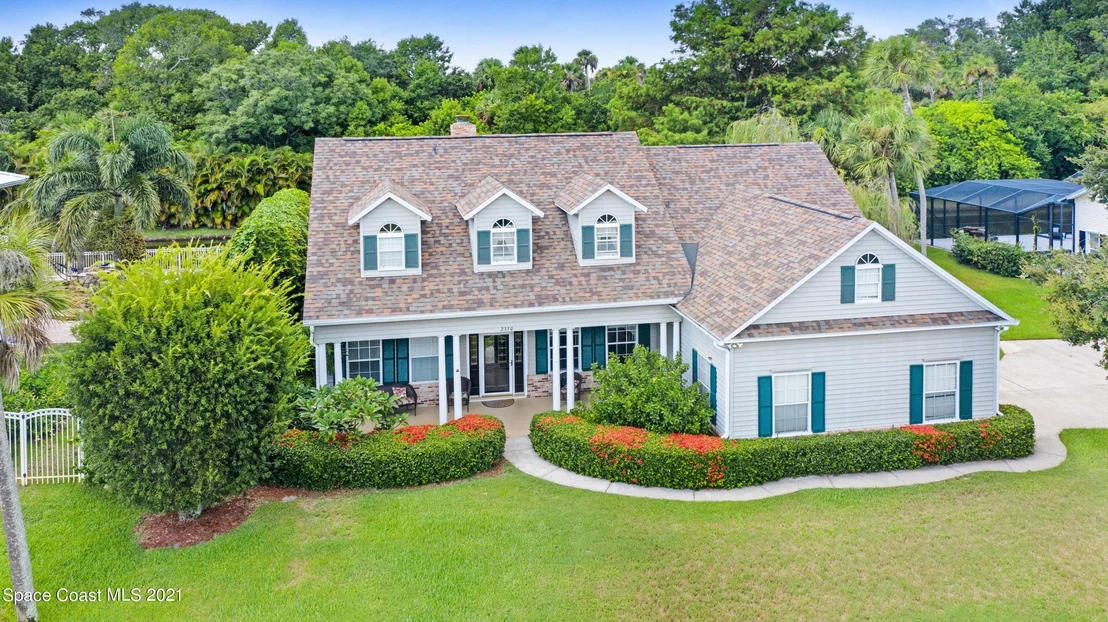 Photo of 2330 Stonebridge Drive
