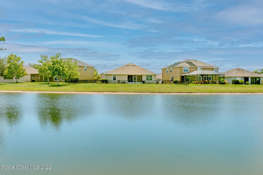 Photo of 336 Abernathy Circle