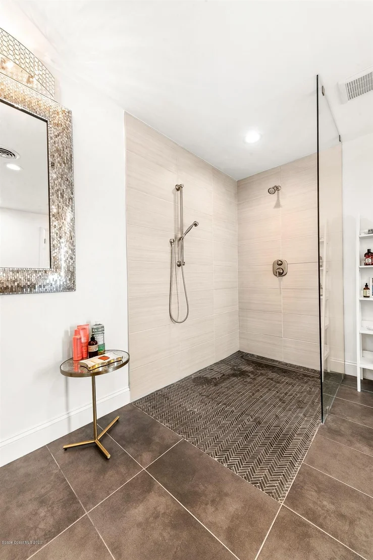 Photo of 705 Hibiscus Trail
