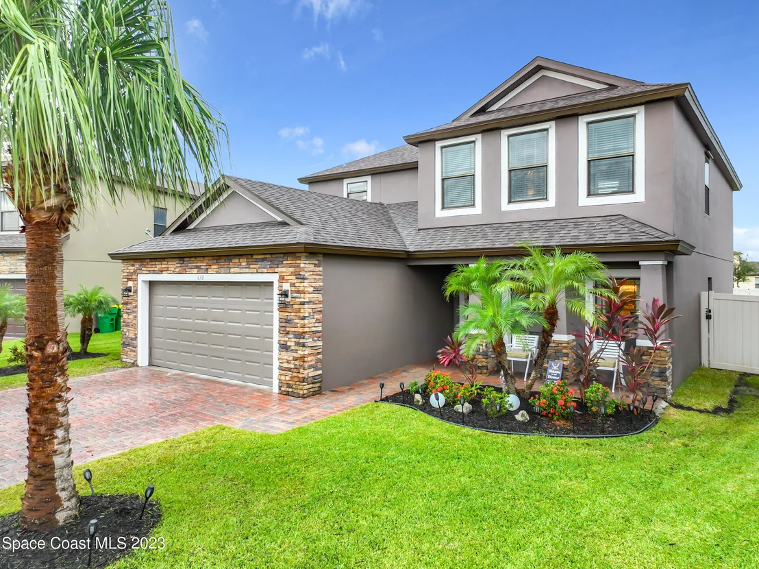 Photo of 690 Fiddleleaf Circle
