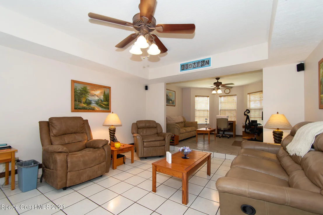 Photo of 1190 Grant Road