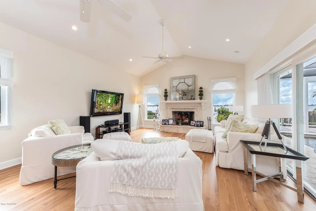 Photo of 538 Lanternback Island Drive