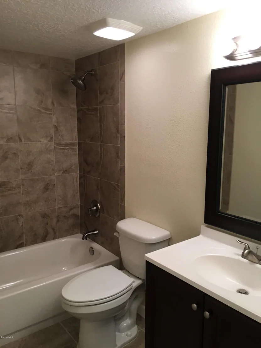 Photo of Unit 403 at 1025 Rockledge Drive