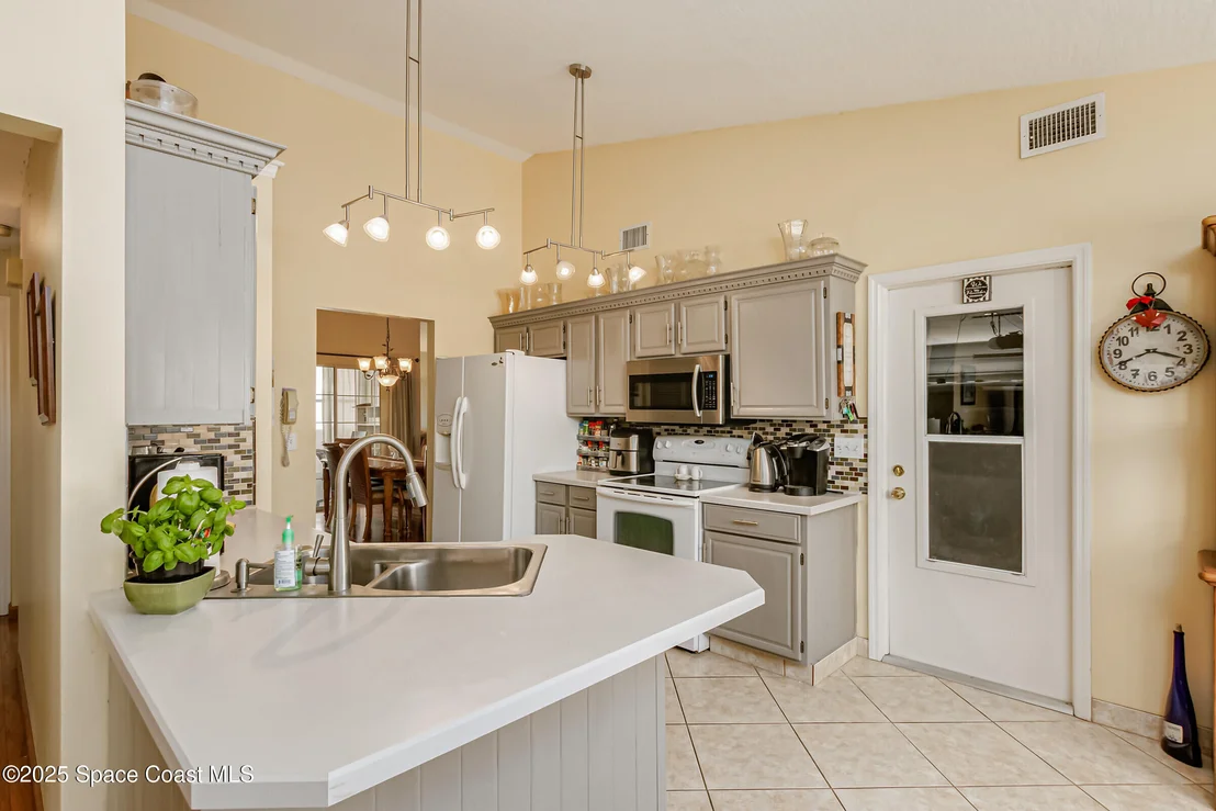 Photo of 912 S South Fork Circle