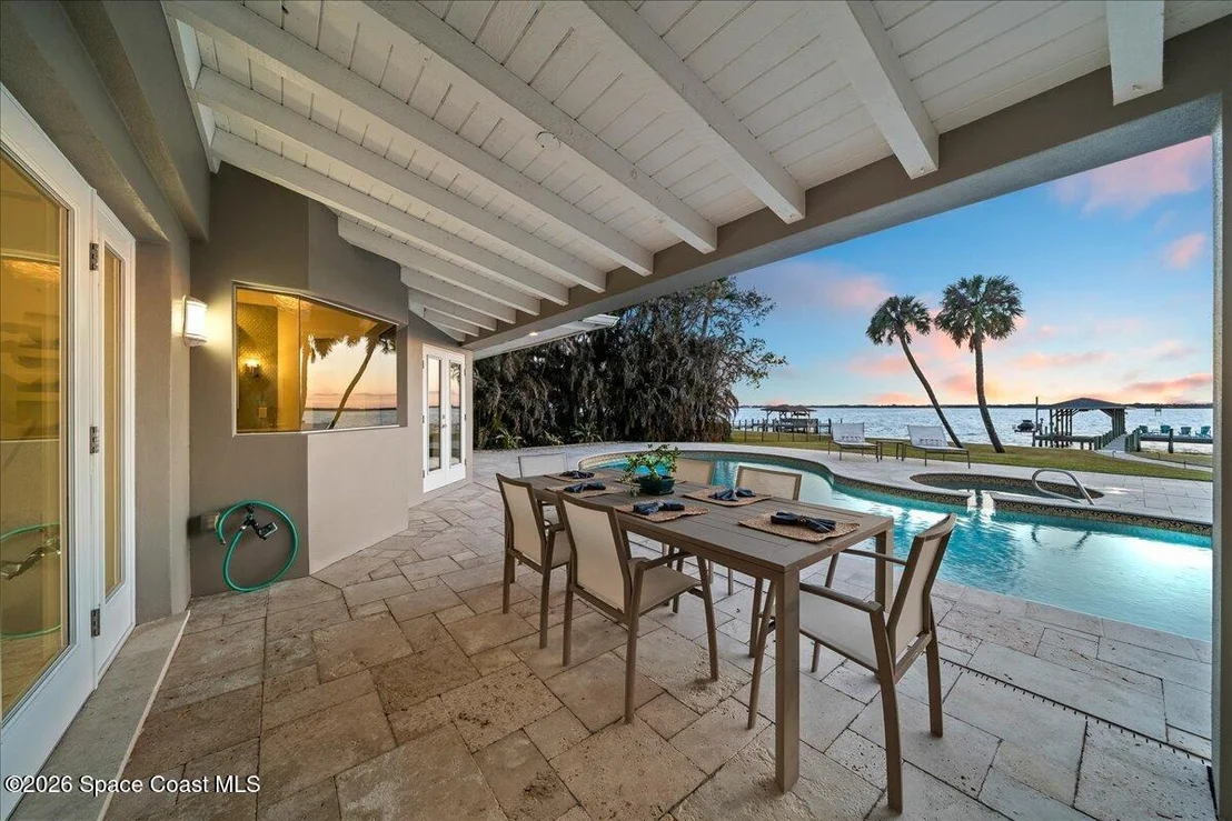 Photo of 408 Riverside Drive