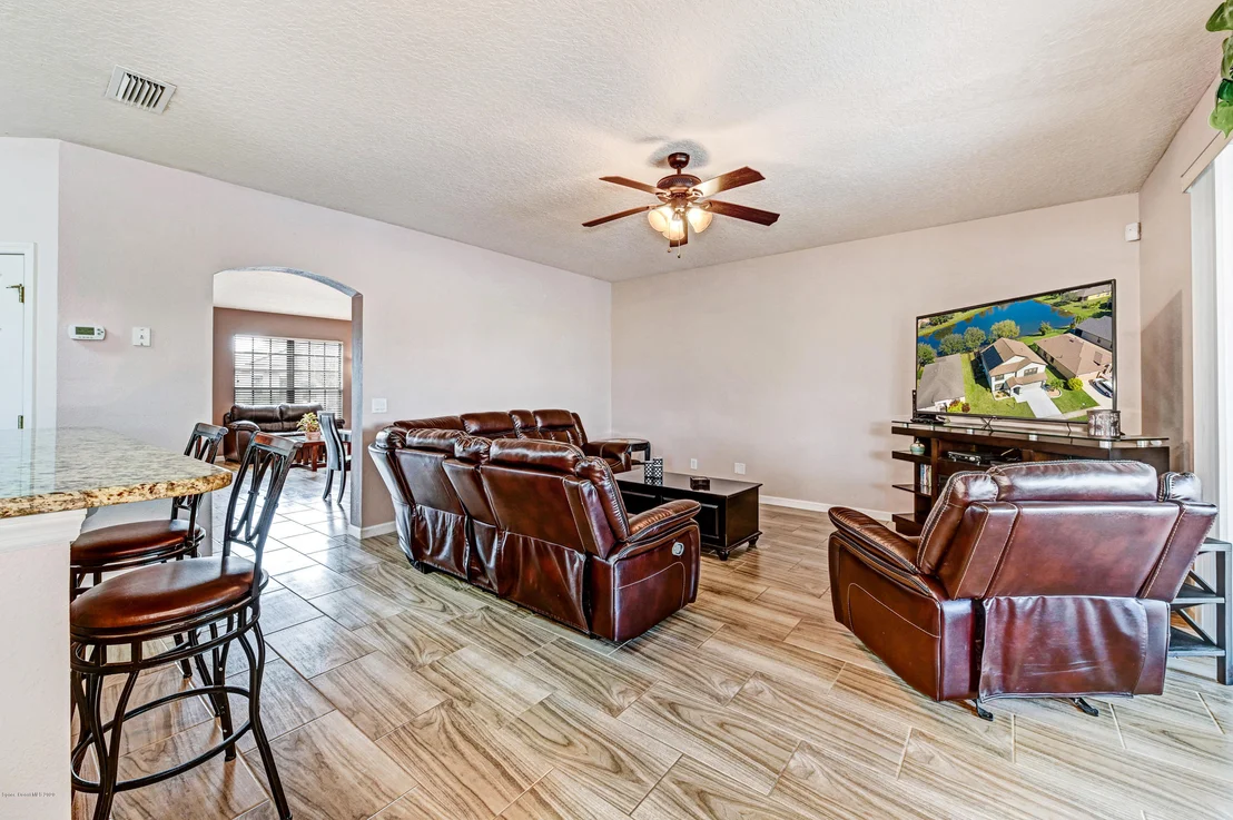 Photo of 1225 Bolle Circle