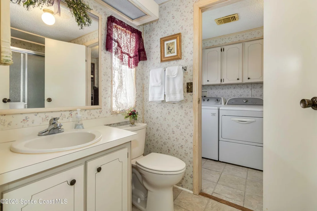 Photo of 703 Amaryllis Drive