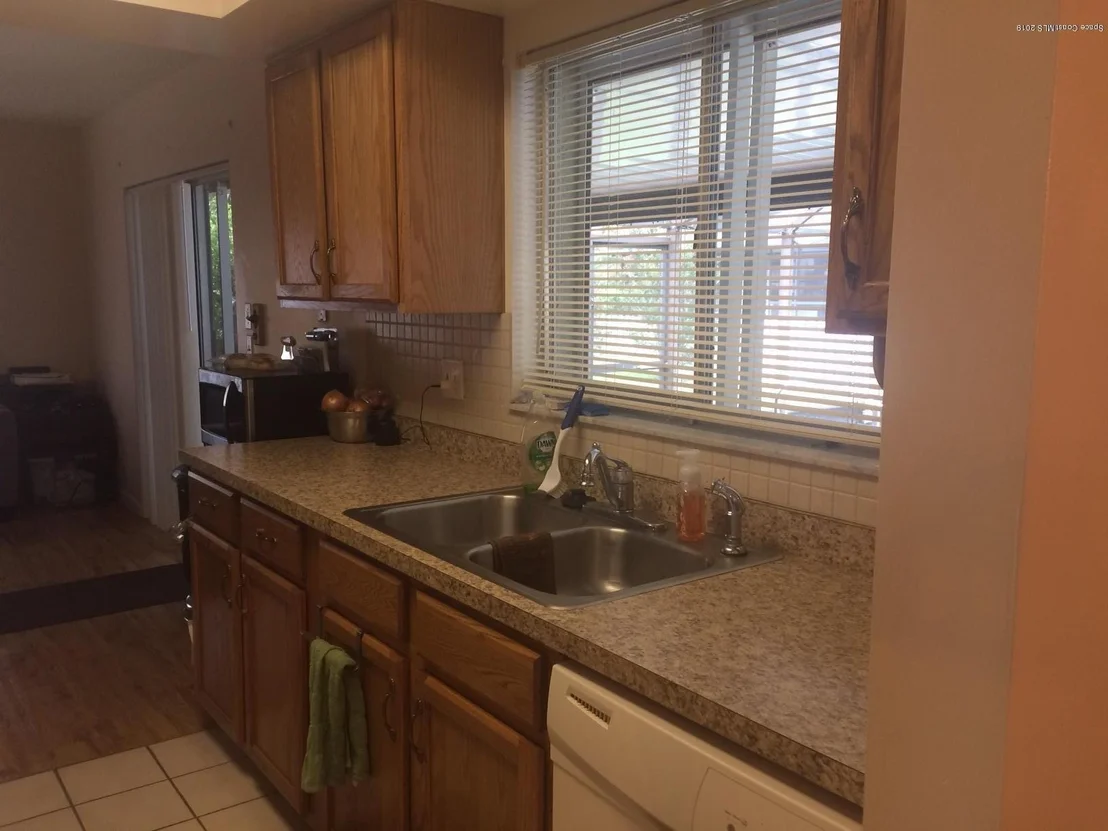 Photo of 2410 6th Street