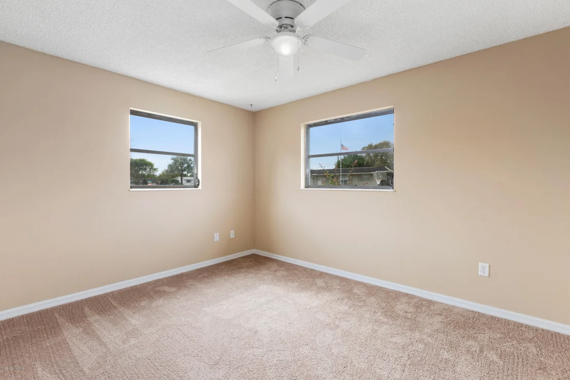 Photo of 523 Ford Circle E