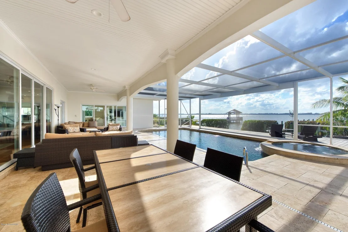 Photo of 538 Lanternback Island Drive