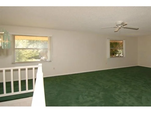 Photo of 531 West River Oaks