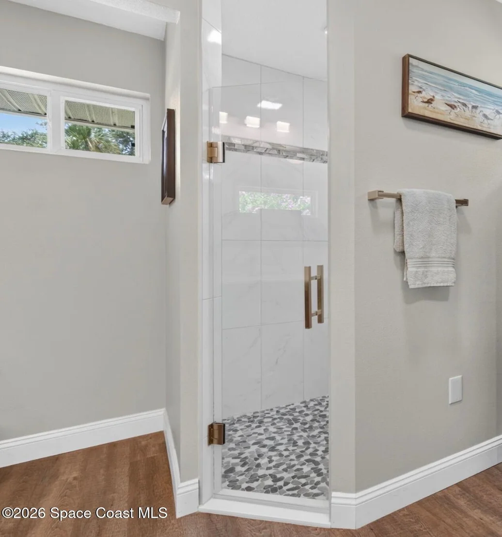 Photo of 5365 Pine Street