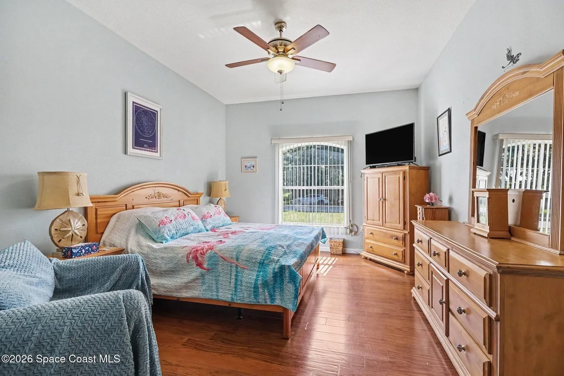 Photo of 6890 Caliph Avenue