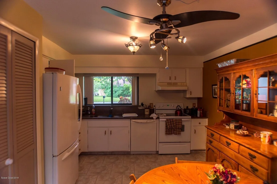 Photo of 345 Mission Oak Drive