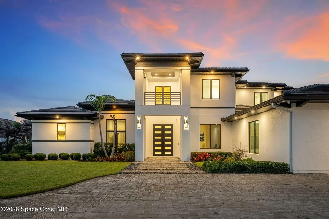 Photo of 3618 Lake Adelaide Place