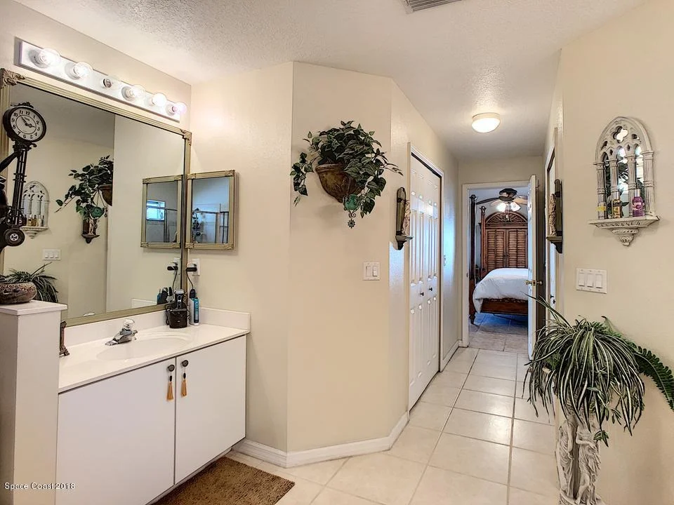 Photo of 2010 Stratford Pointe Drive