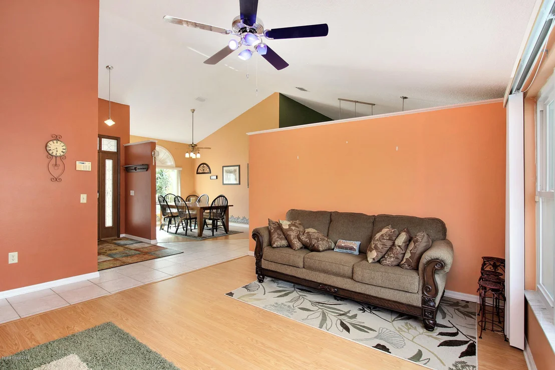 Photo of 922 Jamestown Drive