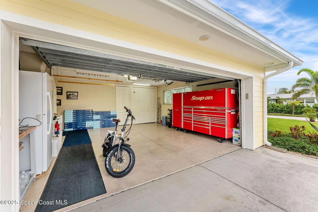 Photo of 610 Mango Drive