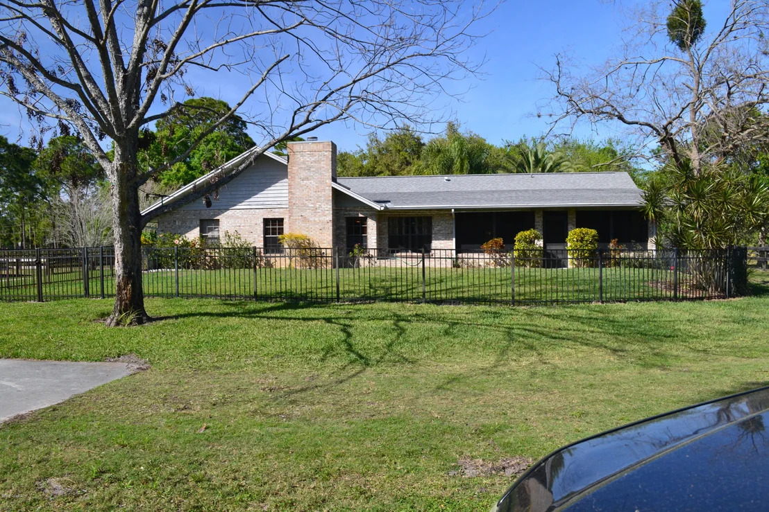 Photo of 1380 Friday Road