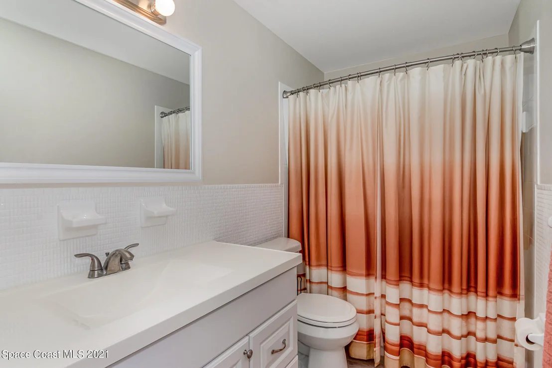 Photo of 983 Beacon Road