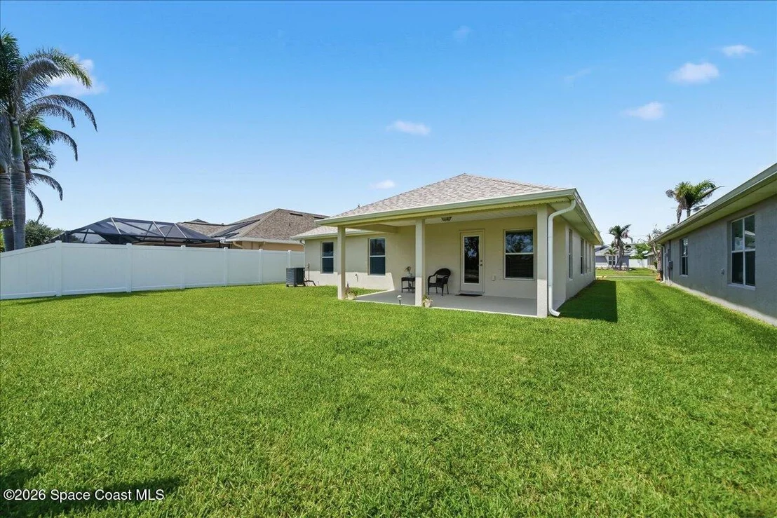 Photo of 1717 Alaqua Way