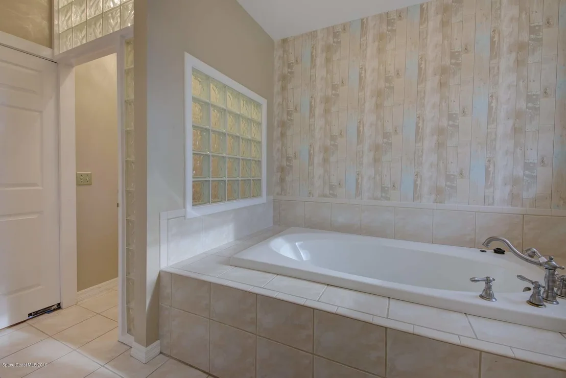 Photo of 1511 Rockledge Drive